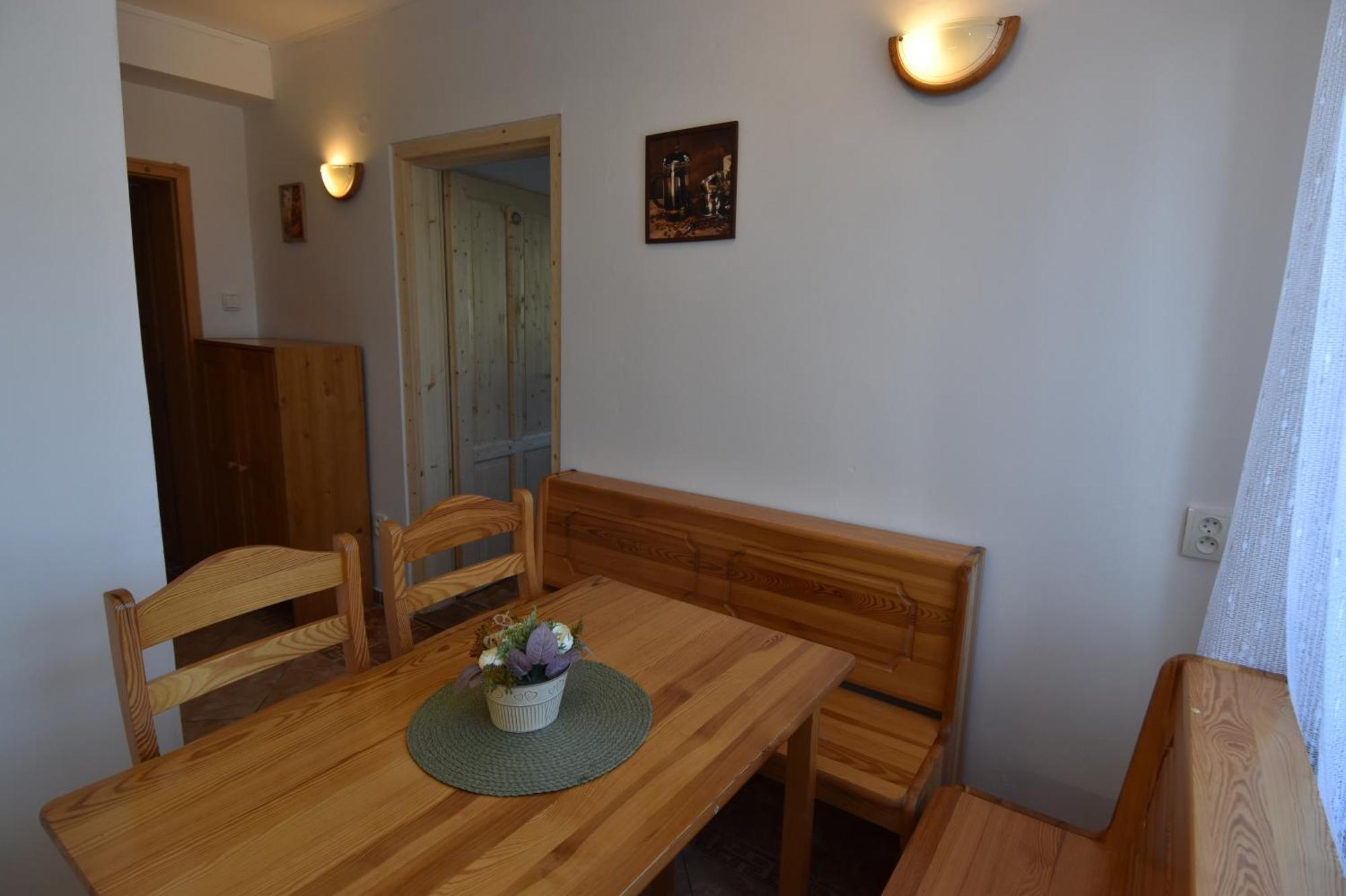 Kavarna Lucie S Ubytovanim Horní Těrlicko Exterior foto